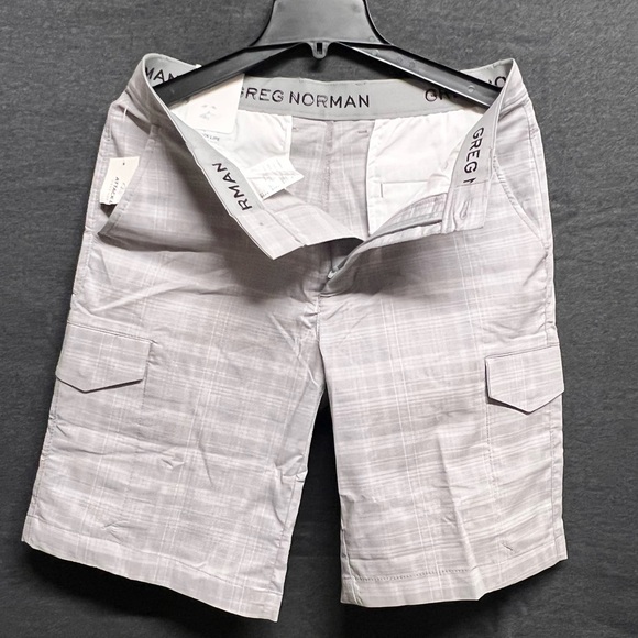 💥3/$15💥NWT Greg Norman Men’s Performance Fairway Shorts - Size 30, Color Silver - Picture 6 of 11